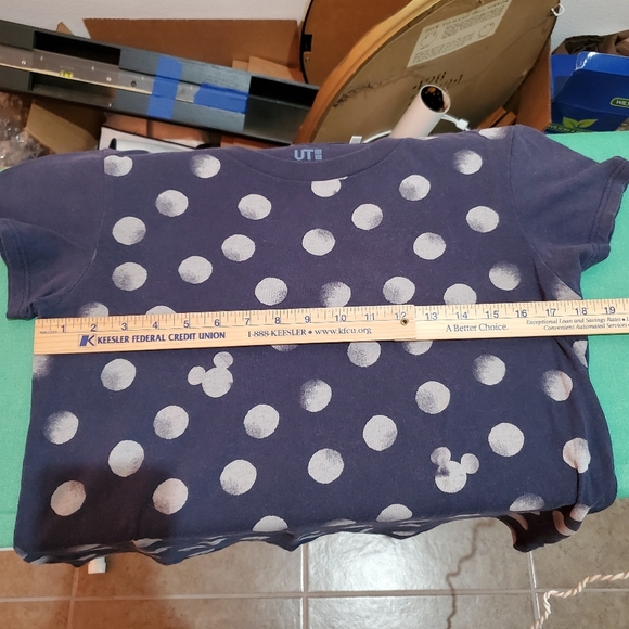UNIQLO UT DISNEY Hidden Mickey Mouse Polka Dot T-Shirt Size M - Picture 4 of 5